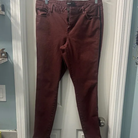 Simply Vera Vera Wang Wine colored  Flex Skinny Jeans - Picture 3 of 4